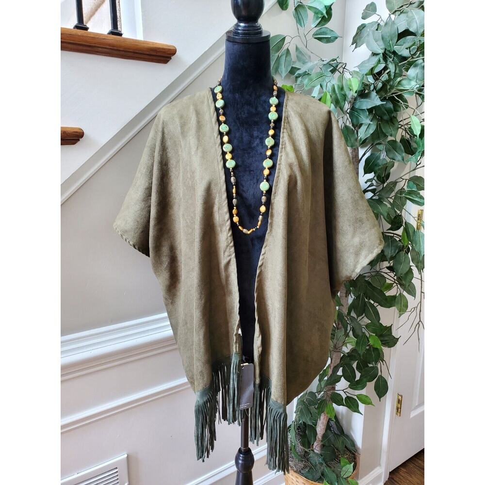 Ashley Collection Women's Green Solid Short Sleeve Open Front Kimono